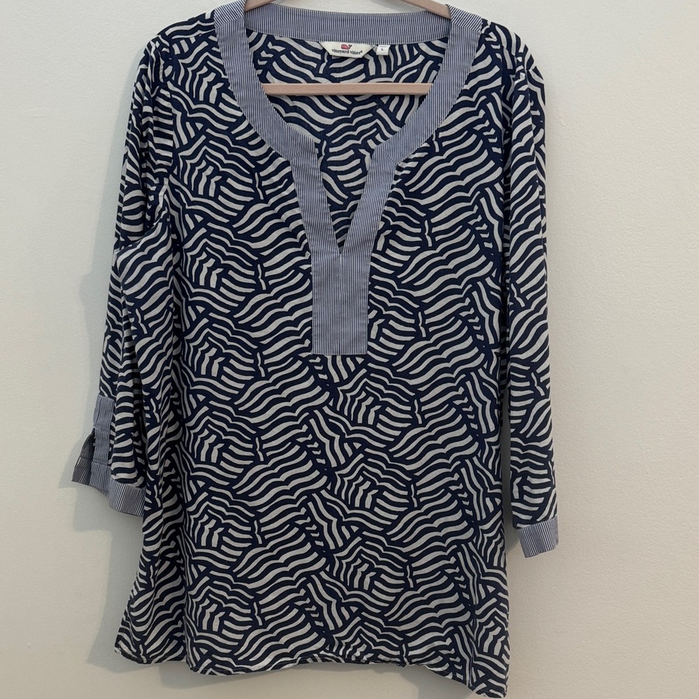 Vineyard Vines Whale Tail Printed Tunic Top - Size L